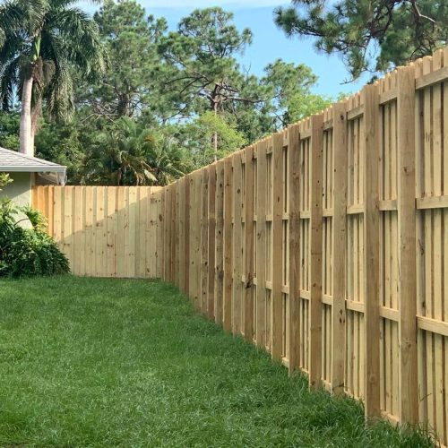 wood-privacy-fence-southern-gate-fence